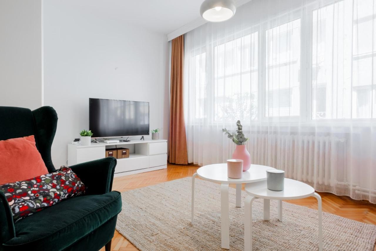 Gorgeous Apartment With Central Location In Sisli Istanbul Exterior photo